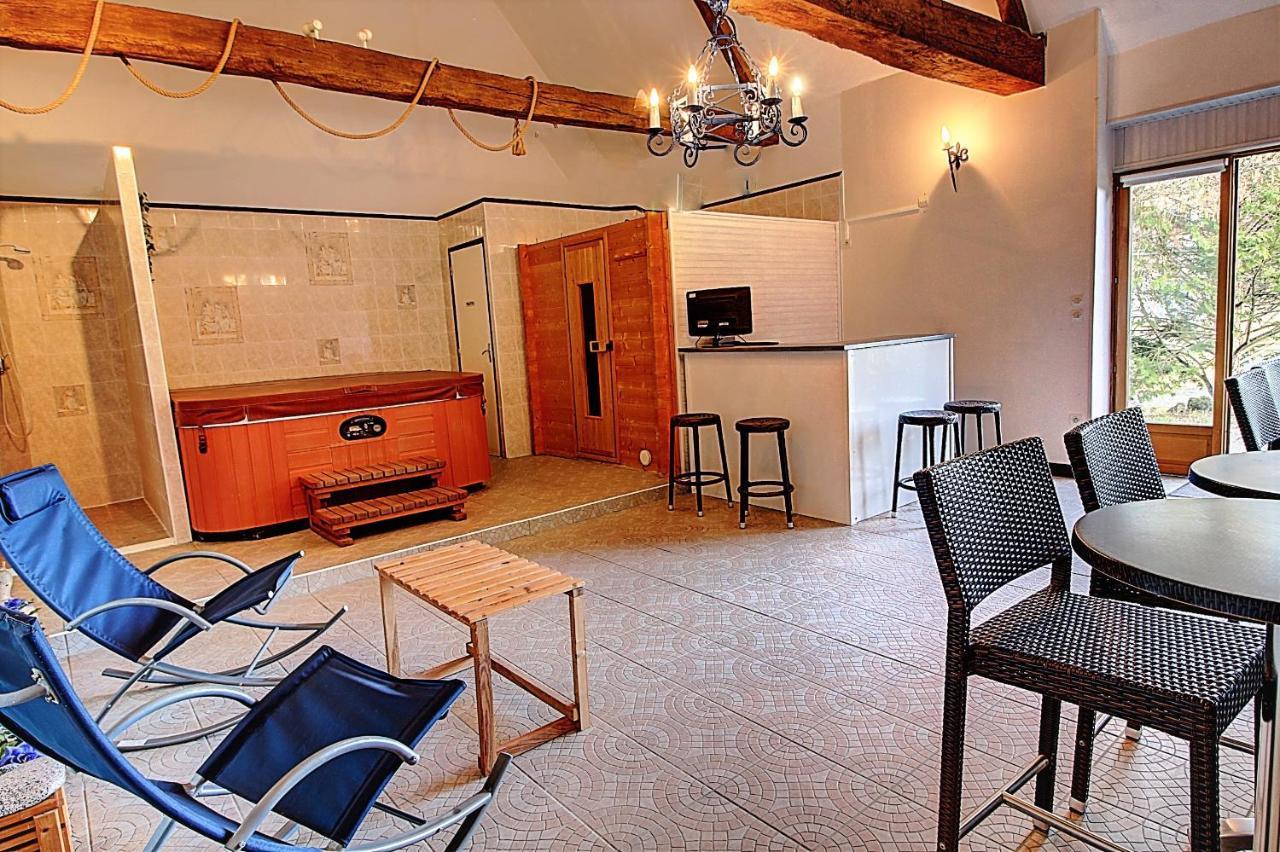 Gîte de la Courtaudière Le Petit-Pressigny Extérieur photo