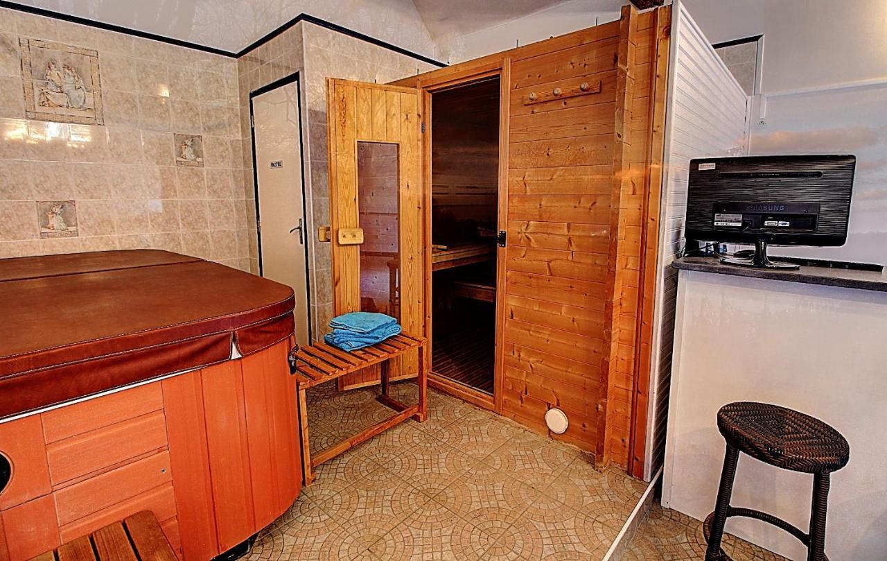 Gîte de la Courtaudière Le Petit-Pressigny Extérieur photo
